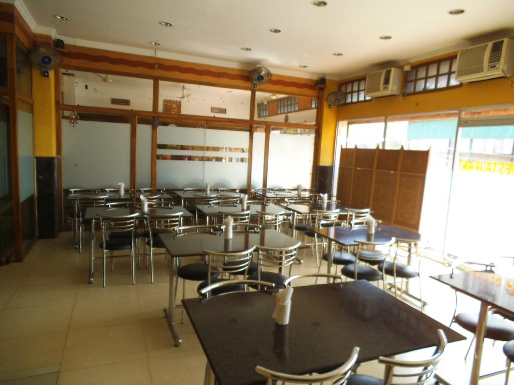 City Centre Hotel Agartala Exterior photo